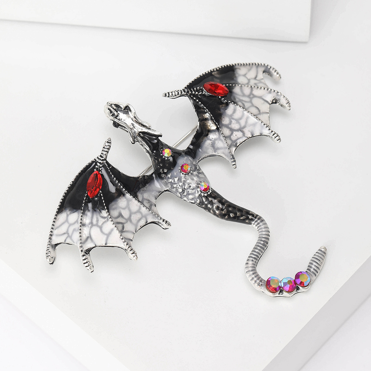 21g Weight Artificial Rhinestones Inlay Material Brooches Classification Banquet, Party, Street Occasion Alloy Material Animal Pattern Women's Gender Enamel Design Casual Style Casual Pin Animal Alloy Enamel Artificial Rhinestones Women's Brooches 30