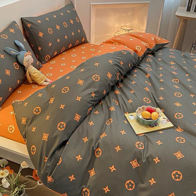 Minimalist Four Piece Cotton Bedding Set For All Seasons_voghion.com