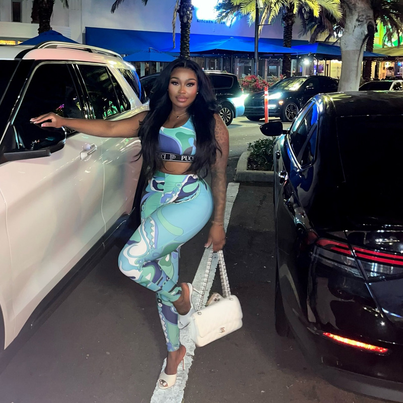 European and American Style Summer New Abstract Print Halter Top + High-Waisted Leggings Set, Cross-Border Hot Girl Two-Piece Set European and American Style Summer New Abstract Print Halter Top + High-Waisted Leggings Set, Cross-Border Hot Girl Two-Piece Set