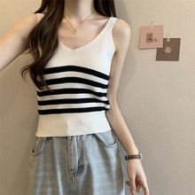 撞色v领条纹吊带背心女夏外穿2024新款修身内搭针织无袖打底上衣