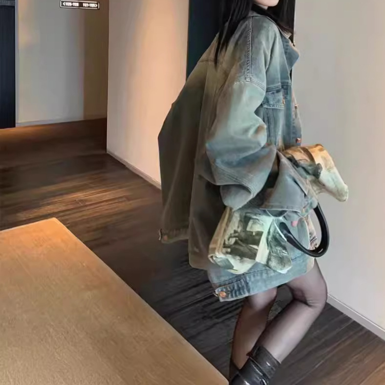 十三行区アメリカレトロデニムコート女性春新作ゆるいカジュアルジャケット上着デザイン感小さい