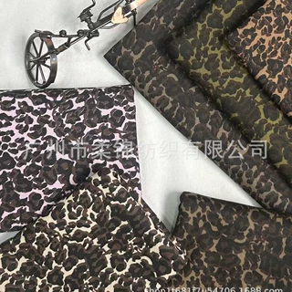 斜纹秋冬加厚斜纹印花布 梳织斜纹粗斜印豹纹外套夹克服装面料帆