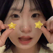 �Sɫ���Ƕ��AŮ�o�������˸������AС���߼��������ɐ���Ů���