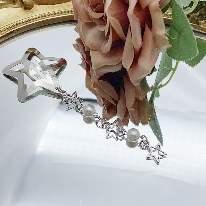 Women's Star IG Style Y2K Alloy Charm Hair Clips display picture 12