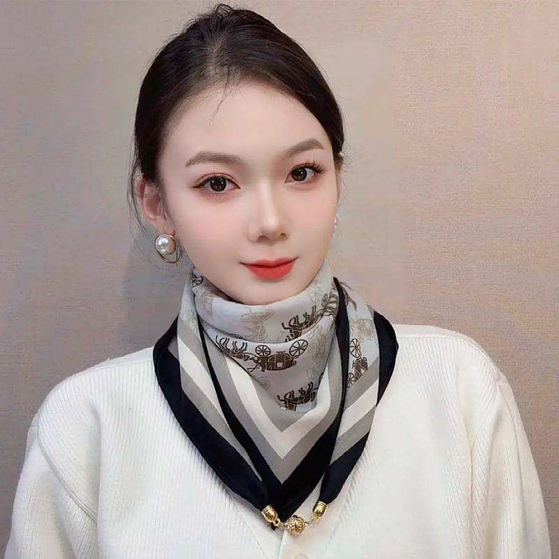 캐리지 헤이즈 블루 + 마그네틱 버클 스카프