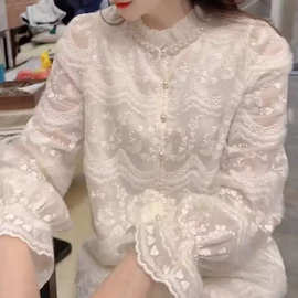 名媛重工立领蕾丝长袖衬衫女秋冬设计感珍珠扣洋气别致上