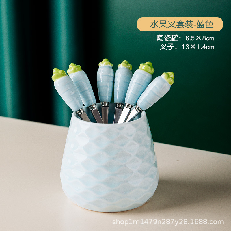 304 creativo pastel de acero inoxidable Tenedor de fruta de alta gama lindo niños seguridad fruta palo pequeño tenedor luz colección de lujo