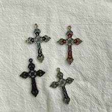 【特价包邮9】饰品配件复古古银古藤花纹十字男款项饰挂件批发