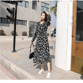 小西装;休闲裤;连衣裙