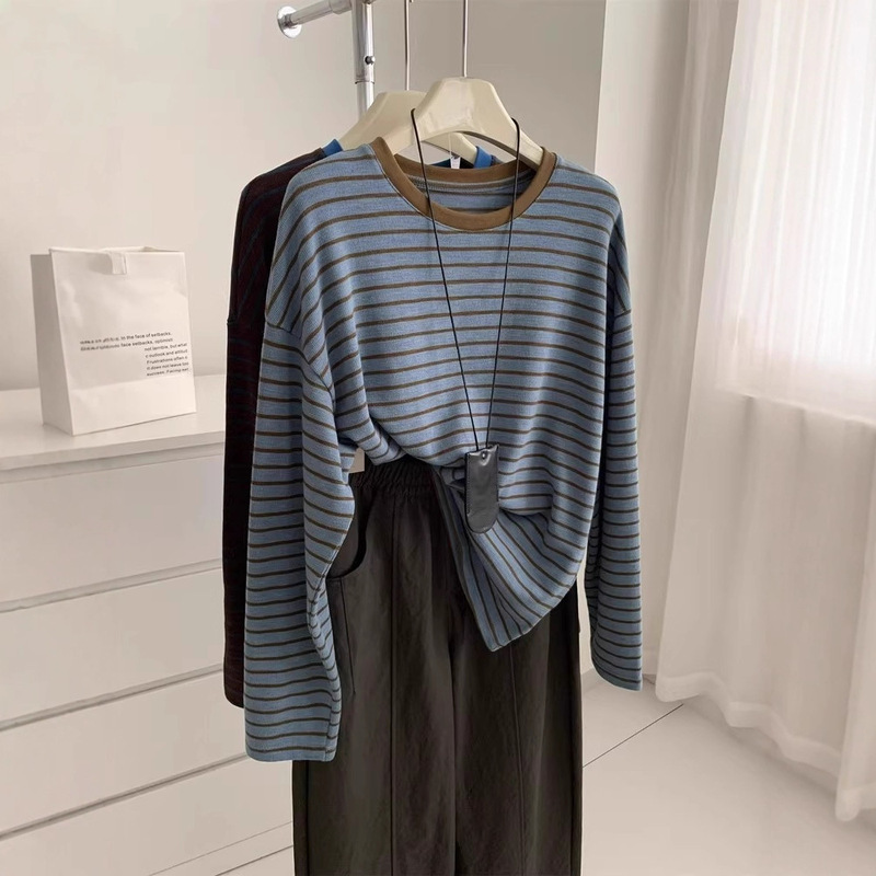 Relaxed and Lazy Korean Style Stripesd T-Shirt for Women, White Retro Contrasting Color Round Neck Outer Wear Long-Sleeved Soft Waxy Bottoming Shirt Autumn