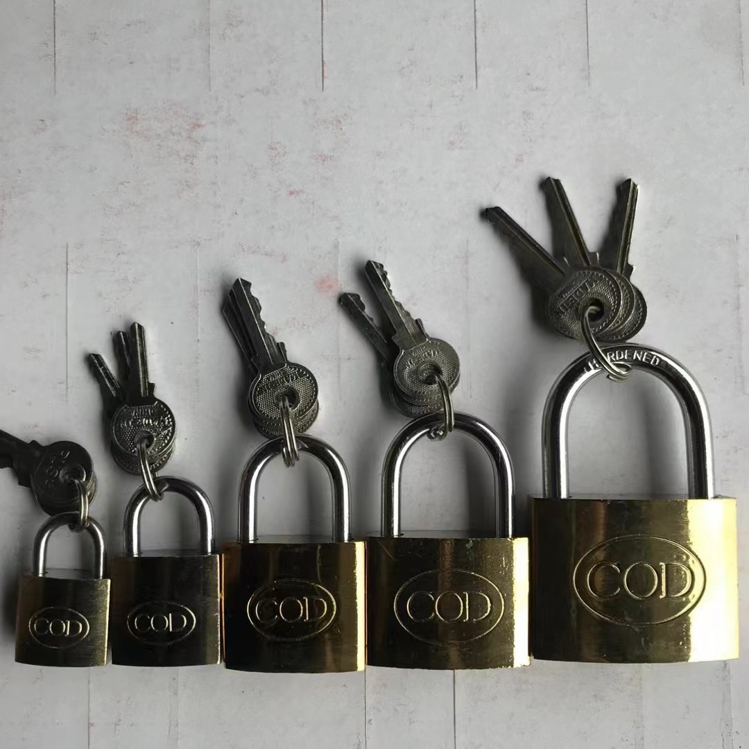 25mm32mm38mm50mm通开挂锁衣柜抽屉防盗小锁家用可铜锁短梁吸卡贴