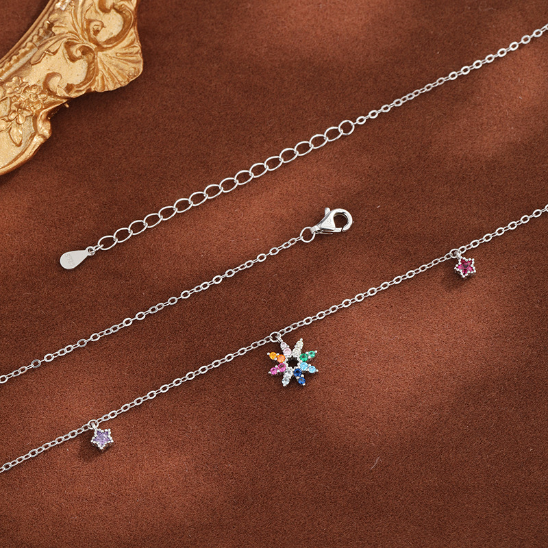 Collar de circón de color gypsophila de plata de ley 925 estrella femenina de cinco puntas brillante de estilo frío cadena de clavícula simple y versátil