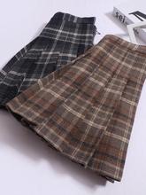 2025秋季新款英伦风格子半身裙女胖mm减龄百褶裙复古毛呢A字短裙