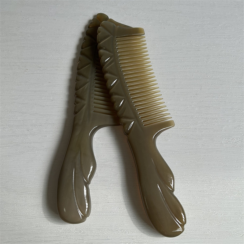 Horn Comb Massage Meridian Thick Handle Hair Comb 20cm Carved Gift Comb overview