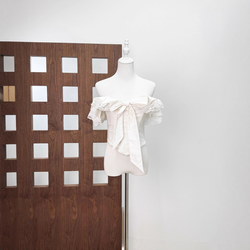 Unique Design French Style Pure Desire Slim-Fit Off-Shoulder Bow Lace Trim Bandeau Top