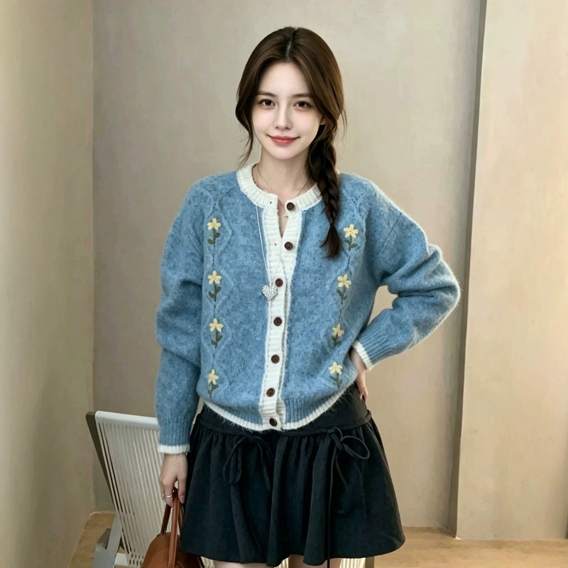 YS Vintage Embroidered Round Neck Contrast Color Sweater Jacket for Women, New Autumn/Winter Korean Style Youthful Soft Knit Cardigan Top YS Vintage Embroidered Round Neck Contrast Color Sweater Jacket for Women, New Autumn/Winter Korean Style Youthful Soft Knit Cardigan Top
