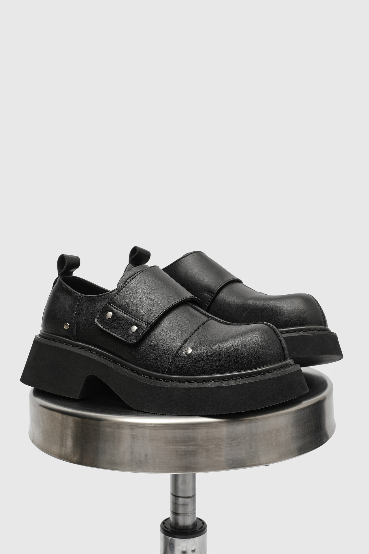 ShoeVault Printemps 2025 Nouvelle Niche Derby à semelle épaisse rehaussante pour hommes avec design surélevé, bout large, style business tendance pour hommes_voghion.com