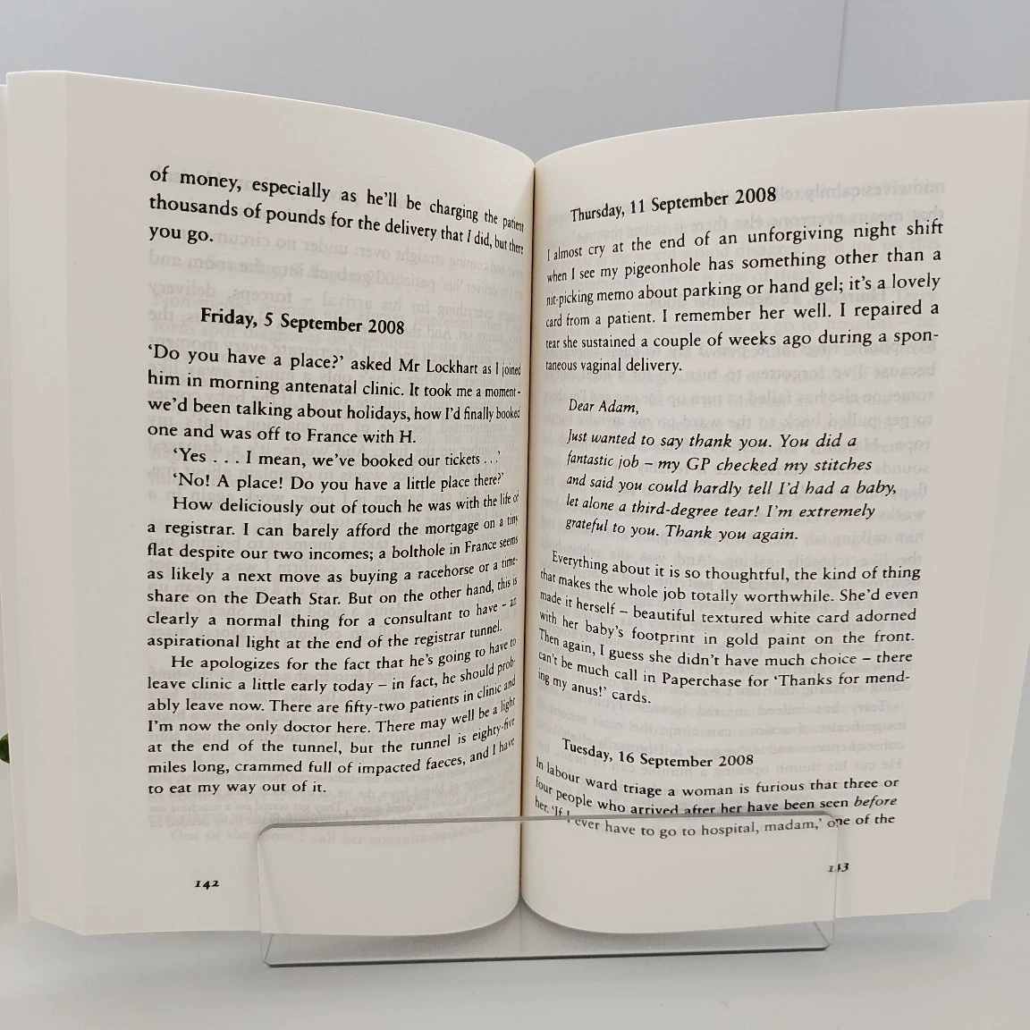 Книга (Adam Kay) This Is Going to Hurt — секретные дневники молодого врача, мягкая обложка, английская