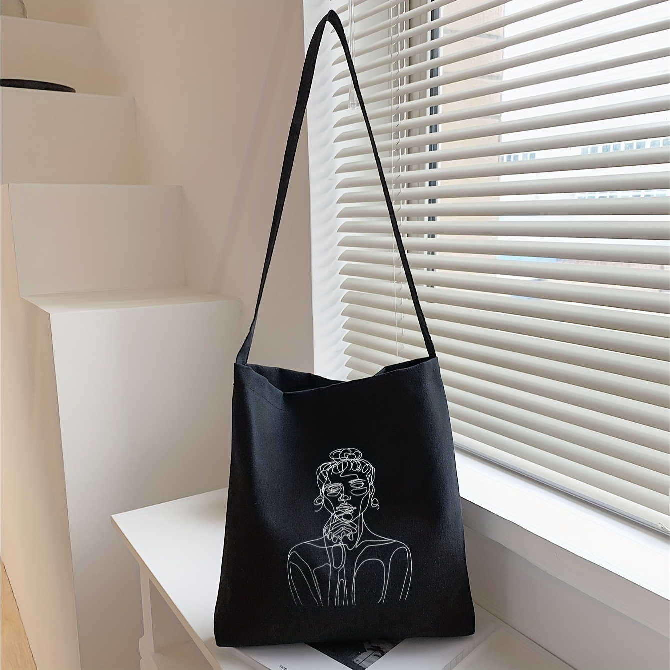 Capacious cartoon linen bag for friend