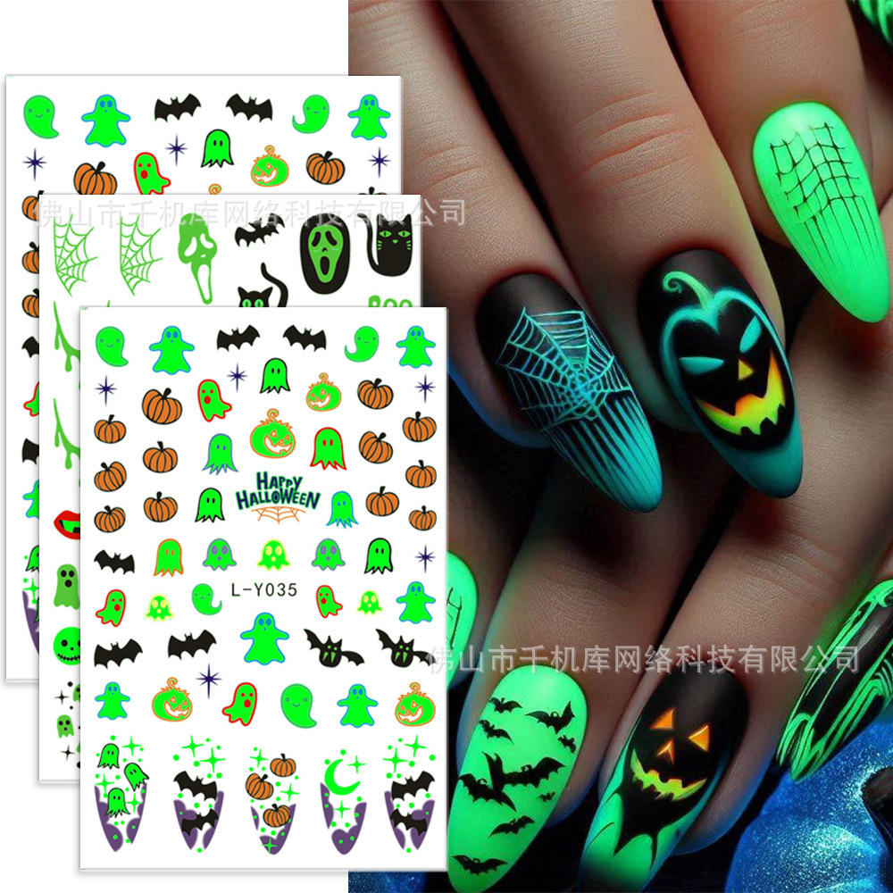 源头夜光万圣美甲贴纸批发 ins卡通骷髅南瓜幽灵搞怪指甲贴纸贴花