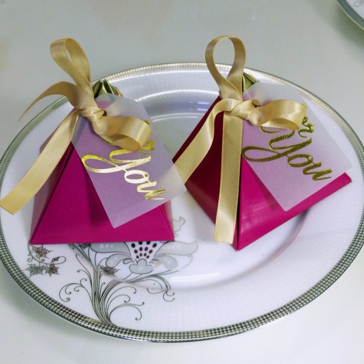 烫金喜糖盒子 三角结婚节庆用品 欧式大号糖果盒子 婚礼伴手礼