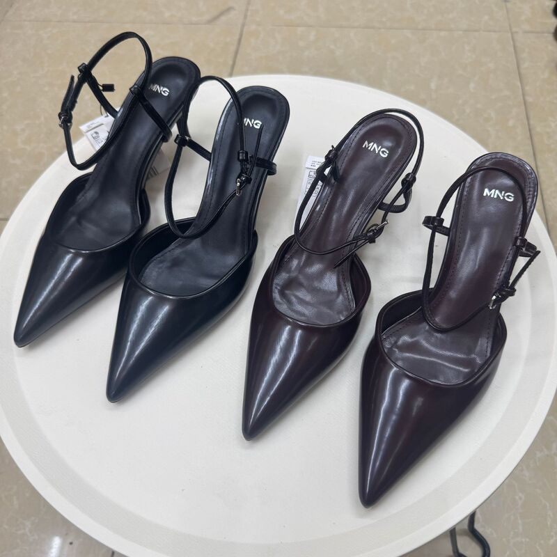 Mango 2026 Summer New Style Pointed-Toe Patent Leather Ankle Strap Sexy Closed-Toe High-Heeled Mid-Heel Fashion Sandals for Women