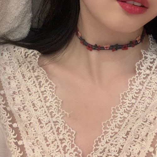 Retro braided choker clavicle chain dogwood embroidered flower choker necklace forest style ethnic style short necklace for women