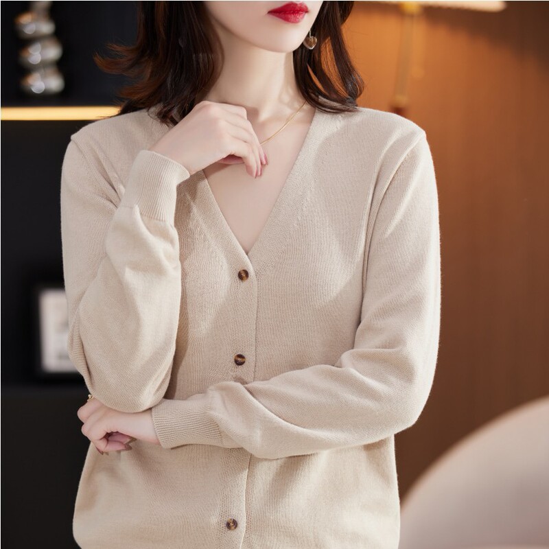 Cotton knitted cardigan women's V-neck thin cardigan small coat Spring and Autumn long sleeve outer wear short solid color top cardigan