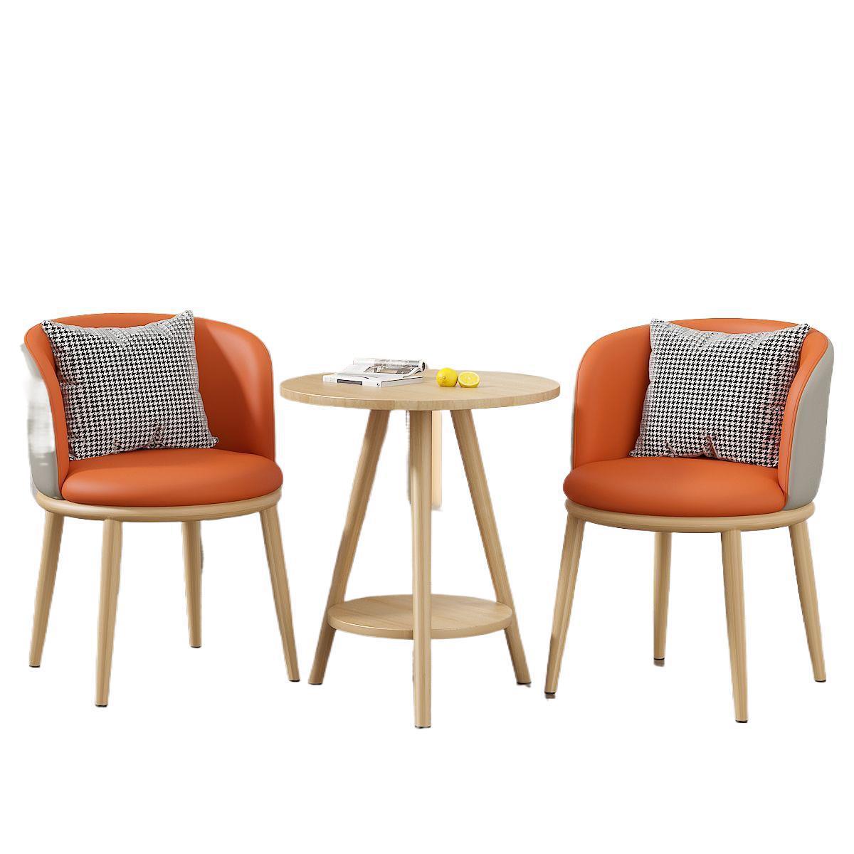 Balcón mesa y silla de ocio sala de estar combinación de mesa y silla de té de lujo ligero B & B Hotel Negociación Juego de tres piezas de mesa y silla de celebridades de Internet