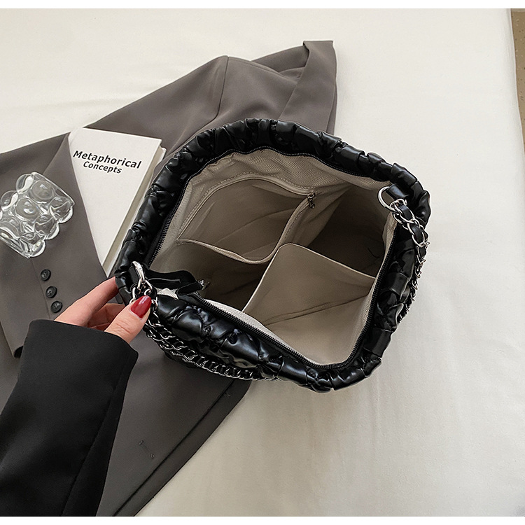 Große Gesteppte Tragetasche Für Damen Geräumige Lingge Schultertasche_voghion.com