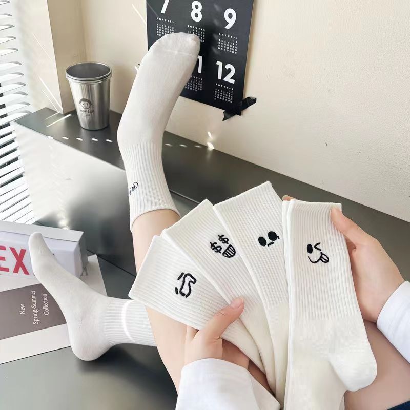 Socks popular online white socks Women's Spring and Autumn Mid-calf length socks cute mid-calf length socks with shark pants Socks popular online white socks Women's Spring and Autumn Mid-calf length socks cute mid-calf length socks with shark pants