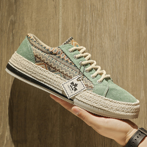 2024 Summer New Men's Low-Top Casual Fashion Skate Shoes Lightweight and Comfortable Korean Style Versatile Men's Canvas Shoes