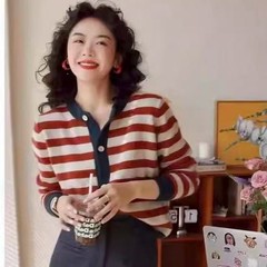 秋冬复古圆领条纹撞色羊毛针织开衫女上衣韩版毛衣羊绒打底法式