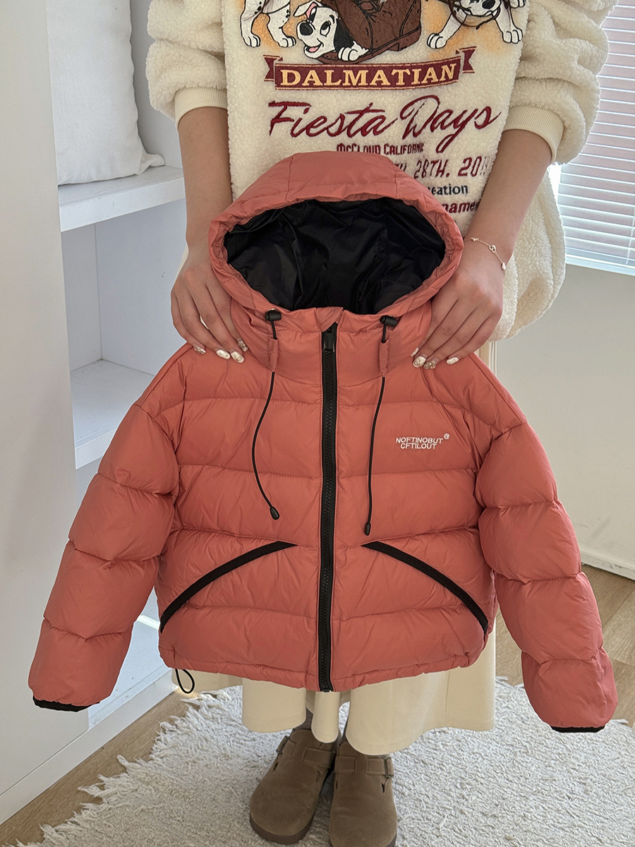 Otoño y invierno nuevos niños y niñas ropa de invierno de invierno para niños grandes al aire libre montaña chaqueta de pan al por mayor comercio exterior