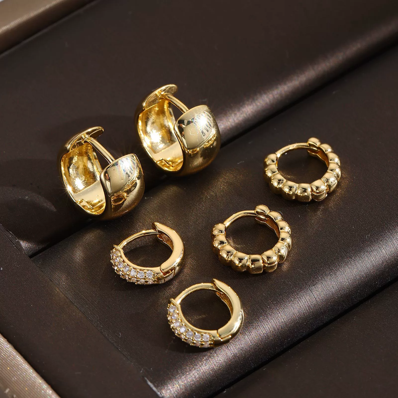 Медно-цинковый? Wait: copper zirconium earrings ear clips set European style high-quality style 3 piece set