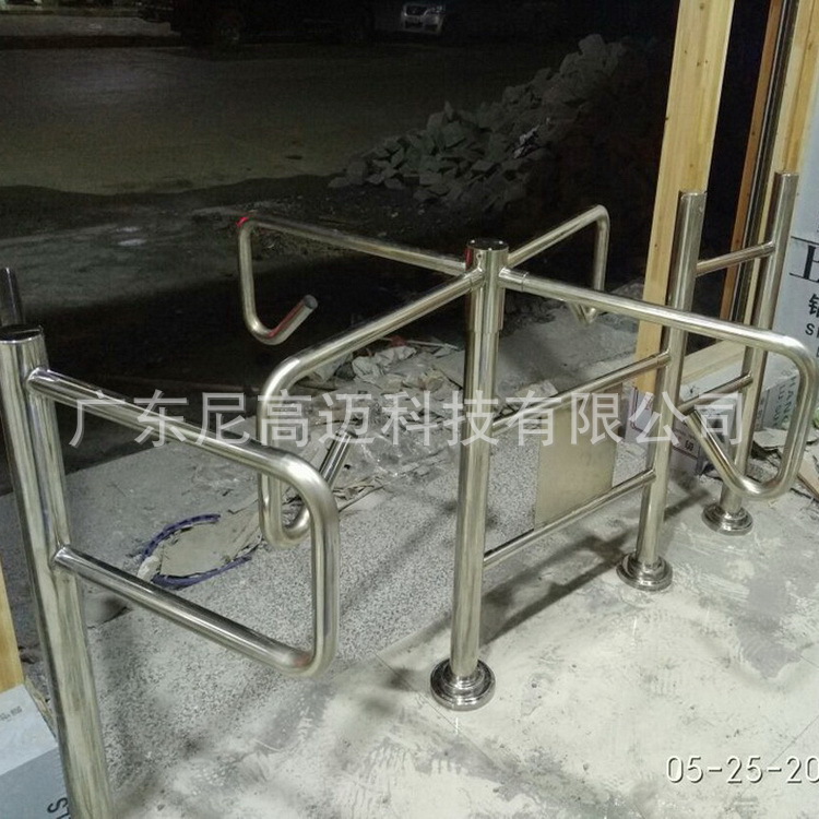 单向出入口旋转道闸门便利店手动单限通行金属门机厂家十字杆转闸