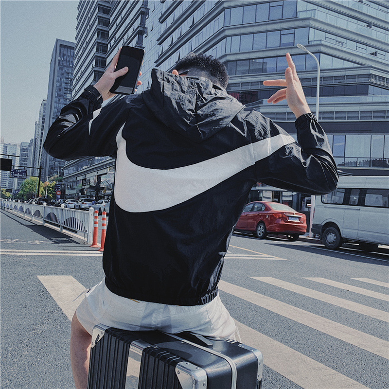 2025 New Ice Silk Sun Protection Jacket for Men, Summer Thin Trendy Brand Stylish Quick-Dry Sun Protection Clothing