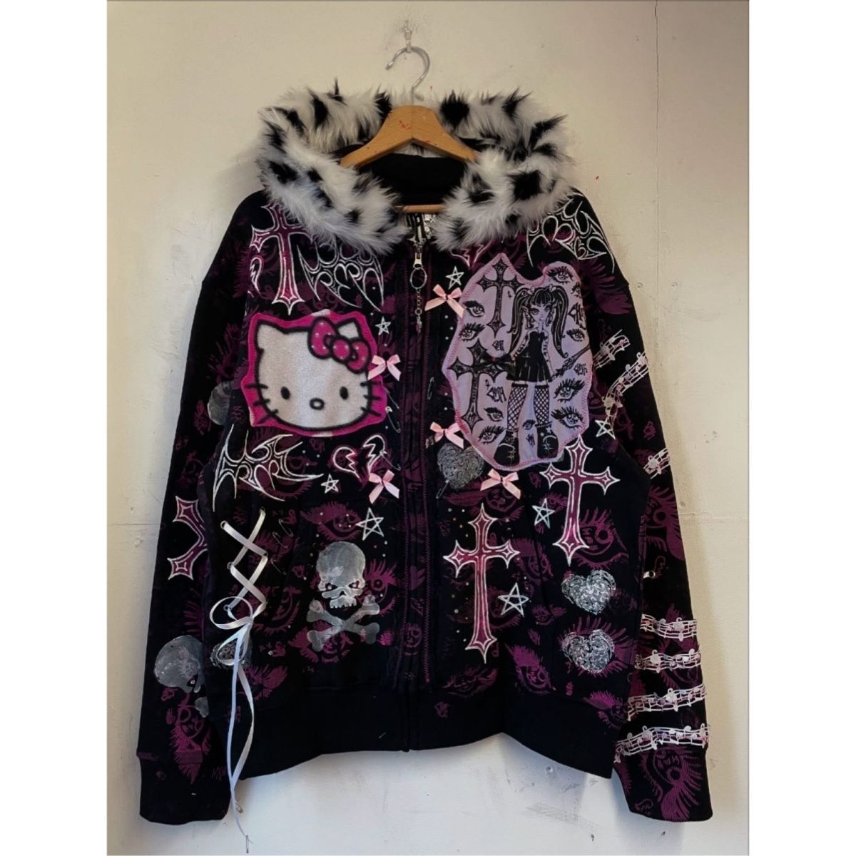 亚文化朋克摇滚暗黑涩谷原宿辣妹hello Kitty骷髅连帽卫衣外套