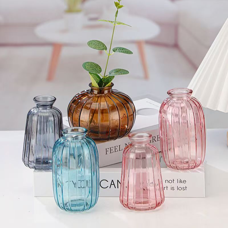 Embossed Mini Transparent Small Caliber Glass Vase Small Fresh Art Hydroponic Vase Office Desk Decorative Small Vase