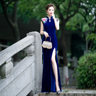 Catwalk Cheongsam Elegant Improved Cheongsam Women's 2025 New Gold Velvet Cheongsam Long Elegant Performance Clothing