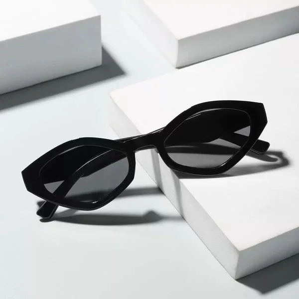 Ins Style Cat-Eye Small Frame Sunglasses for Women, Anti-Uv, Fashionable and Personalized Trendy Sunglasses, Cross-Border Best-Selling Models