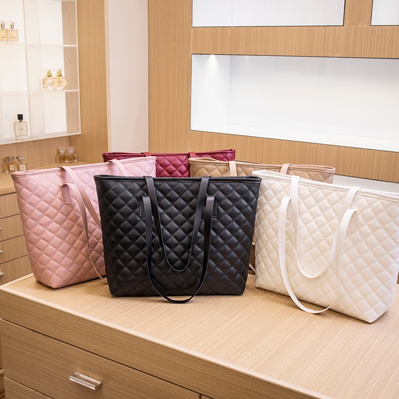 Large-capacity quilted bag for women, 2022 new model, simple large tote bag, casual Korean style shoulder handbag, available for dropshipping