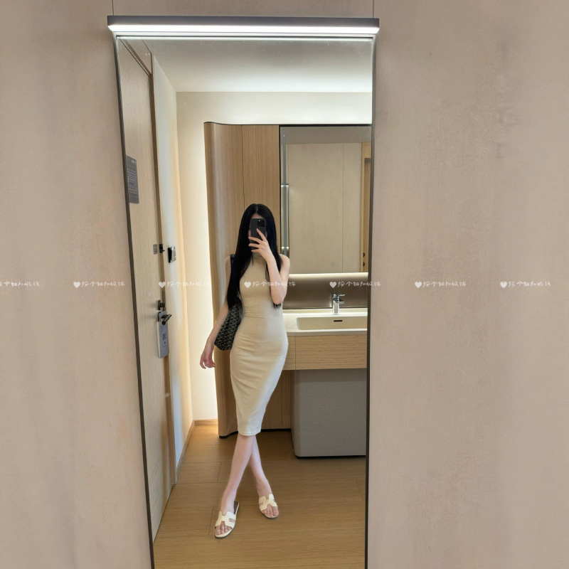Jim's Off-The-Shoulder Sleeveless Slim-Fit Stretchy Ruched Bodycon Dress Jim's Off-The-Shoulder Sleeveless Slim-Fit Stretchy Ruched Bodycon Dress