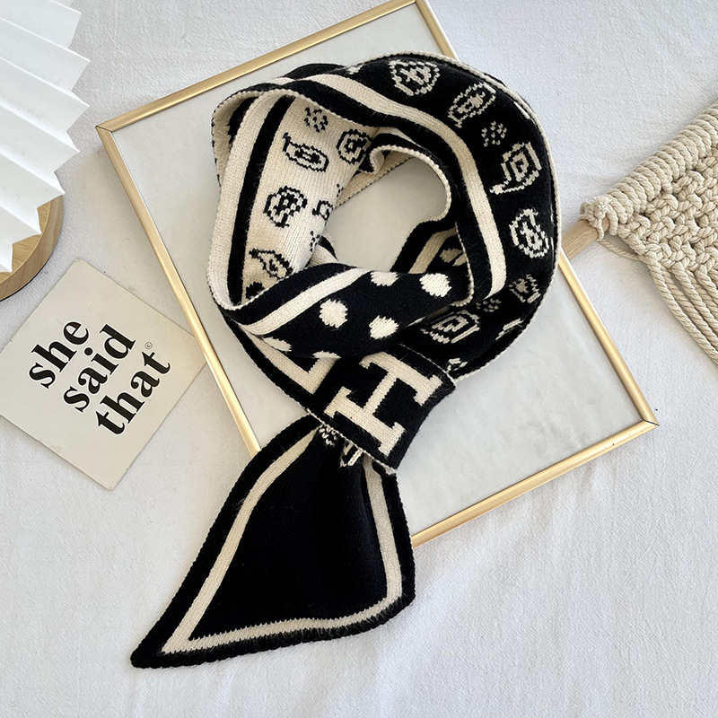 Nuevo tipo de bufandas cruzadas coreanas de otoño y invierno de ajedrez de punto de cuadros perezosos perforación bufandas de cuello