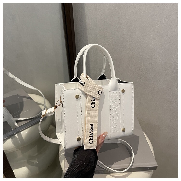 跨境bags2025秋冬包包女潮百搭托特包绣花字母手提包斜挎通勤女包|undefined