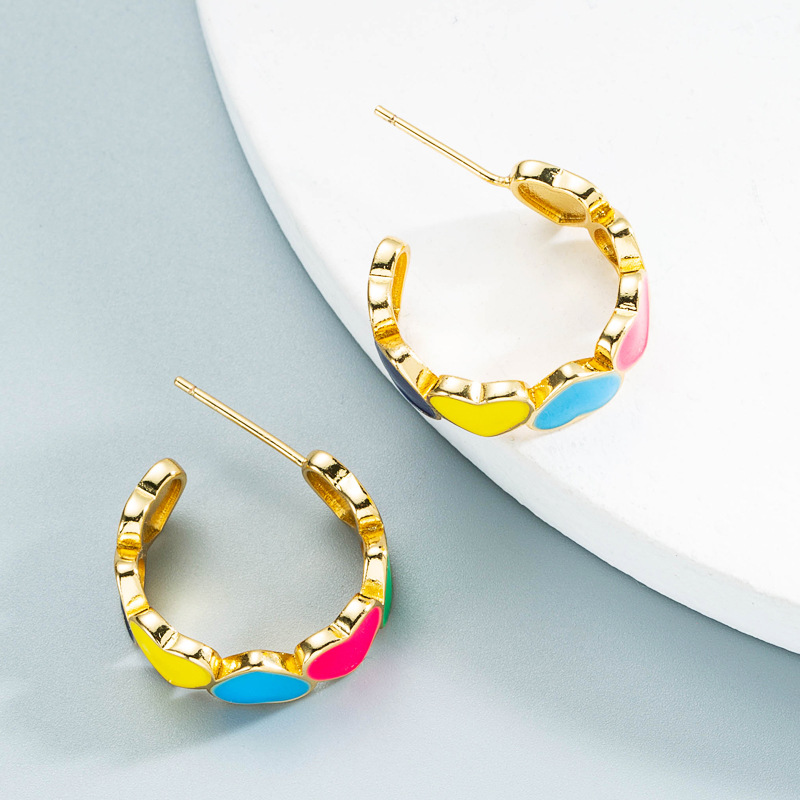 wholesale jewelry goldplated copper heartshaped Cshaped earrings Nihaojewelrypicture6