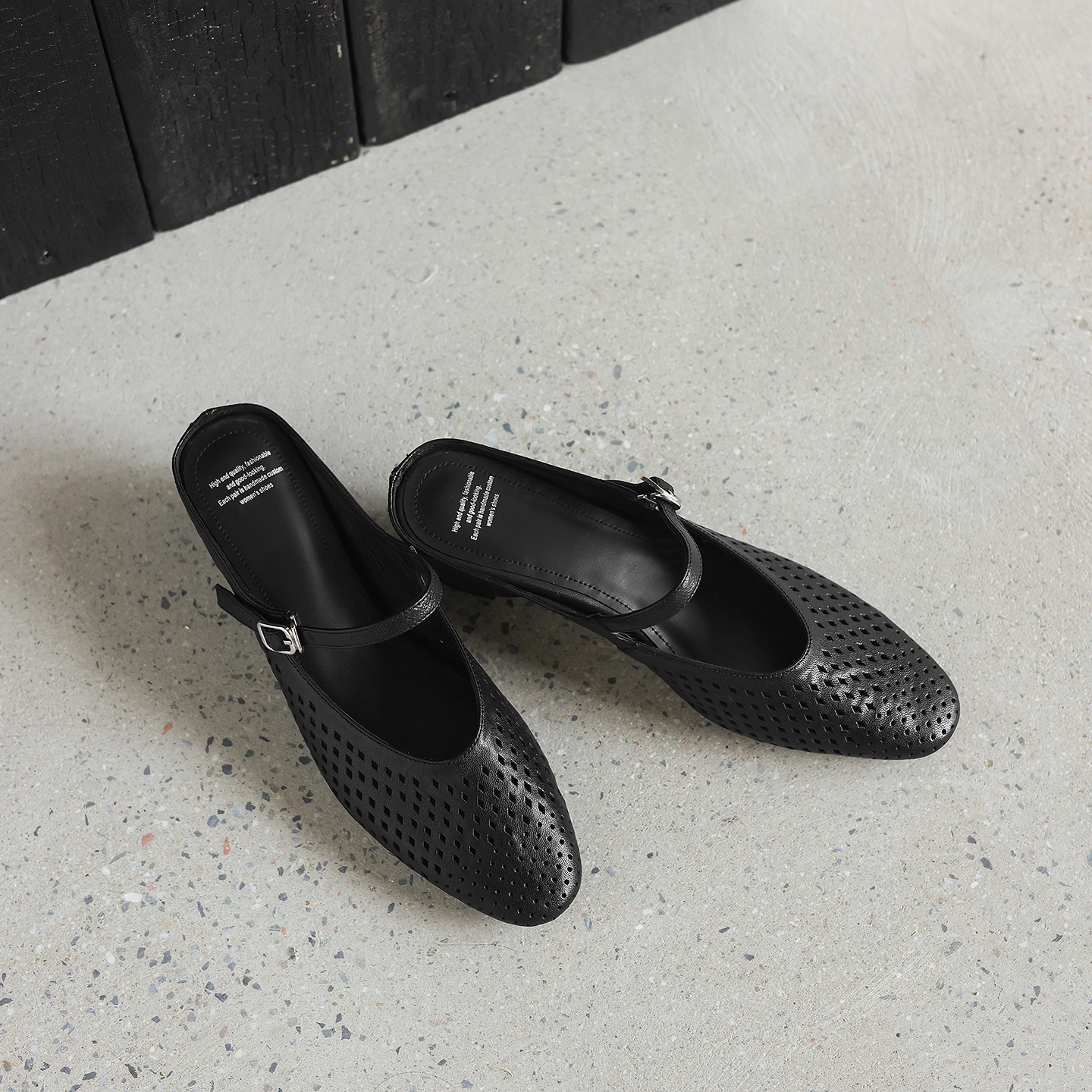 Sandal cao gót nữ hở mũi quai ngang gót 6 cm — đen