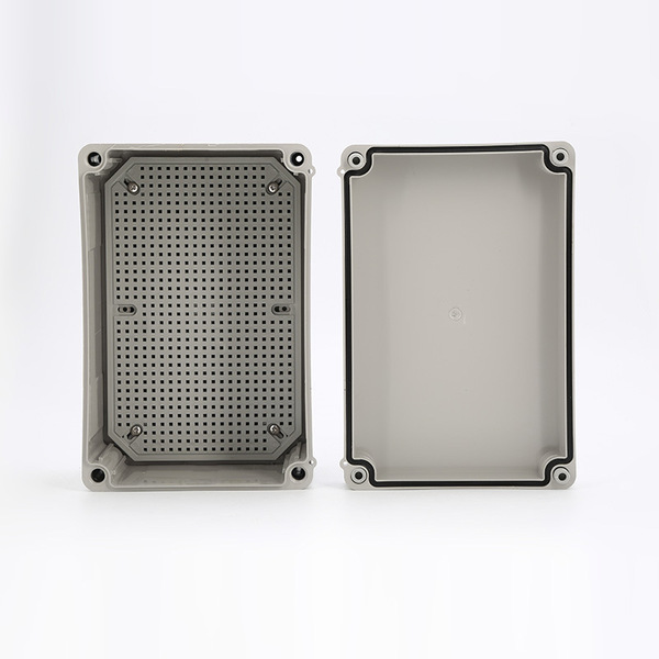 Plastic waterproof travel power supply