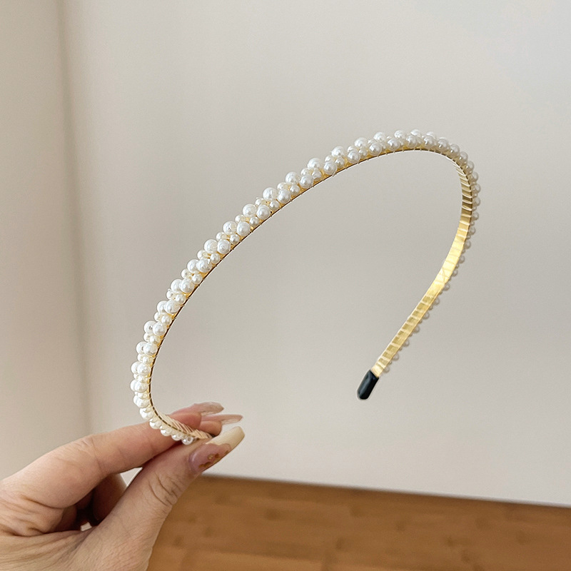 Primavera pequeña diadema fresca para mujer 2025 celebridad de Internet nuevo estilo salvaje fuera de estilo coreano horquilla de cabello prensado diadema accesorios para la cabeza