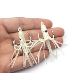 Lure fishing bait with four-pronged hooks for sea fishing, featuring luminous design—ideal for squid and octopus; also includes four-corner anchors and sharp, four-pronged knife-fish hooks.